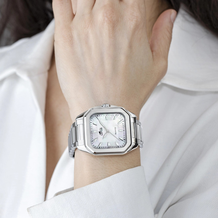Watches Lotus Square Santos 18967/2