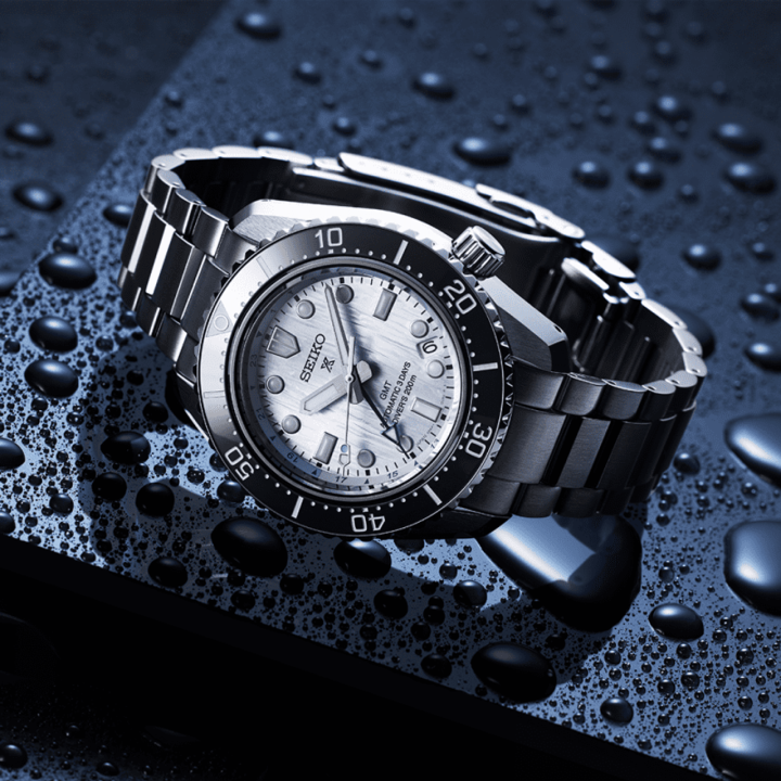 Watches Seiko 'Glacier Blue' Marinemaster 200 GMT Limited